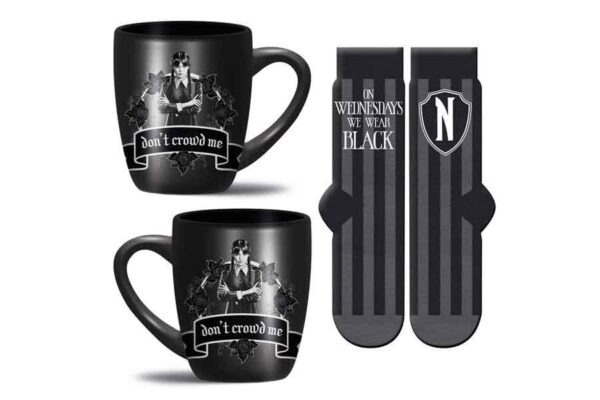 Taza Calcetines "Miércoles Addams"